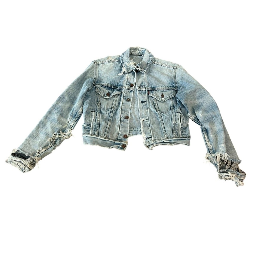 Vintage Levi‎ Womens Cropped Jacket Blue Denim Distressed Light Wash Long Sleeve